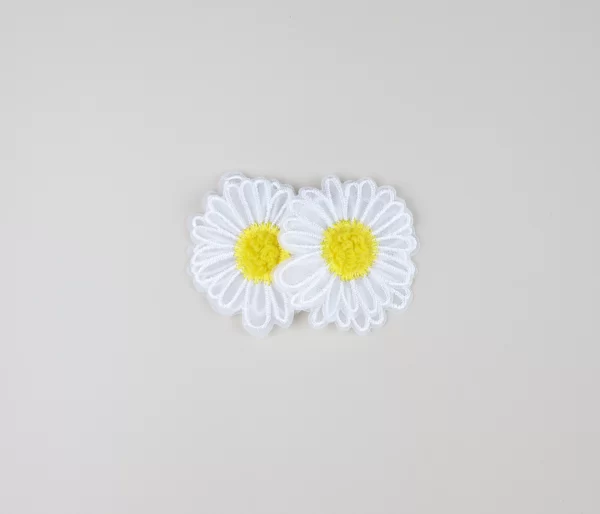 large camomile hair clip