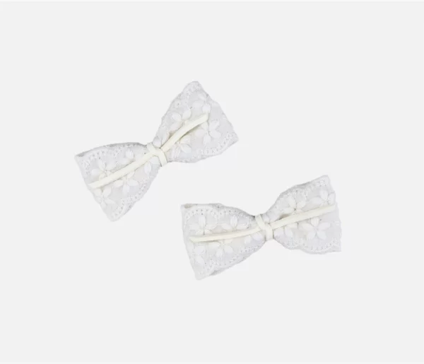 WHITE HAIR CLIP LACE PIGTAIL SET