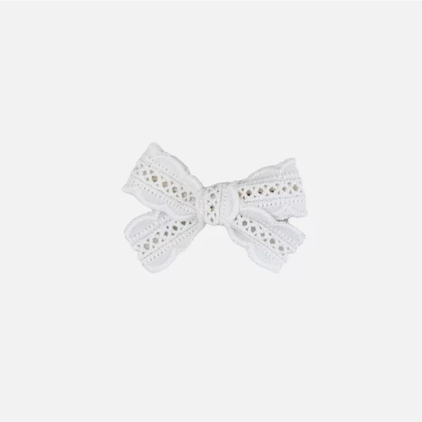 WHITE LACE classic bow for hair